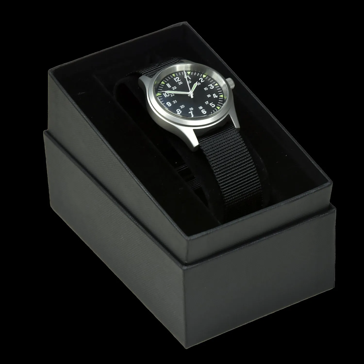 GG-W-113 U.S 1960s Pattern Military Watch with Shatter and Scratch Resistant Sapphire Box Crystal (automatic)